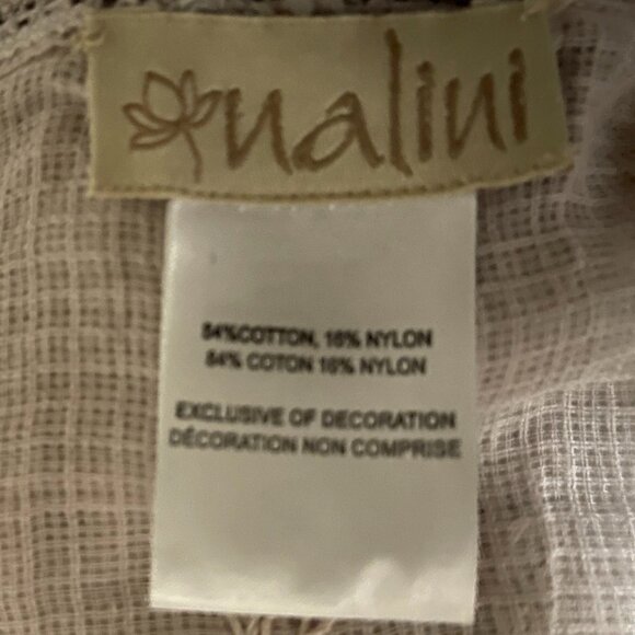 Lightweight Beige Scarf with Delicate Floral Embroidery - Picture 9 of 9